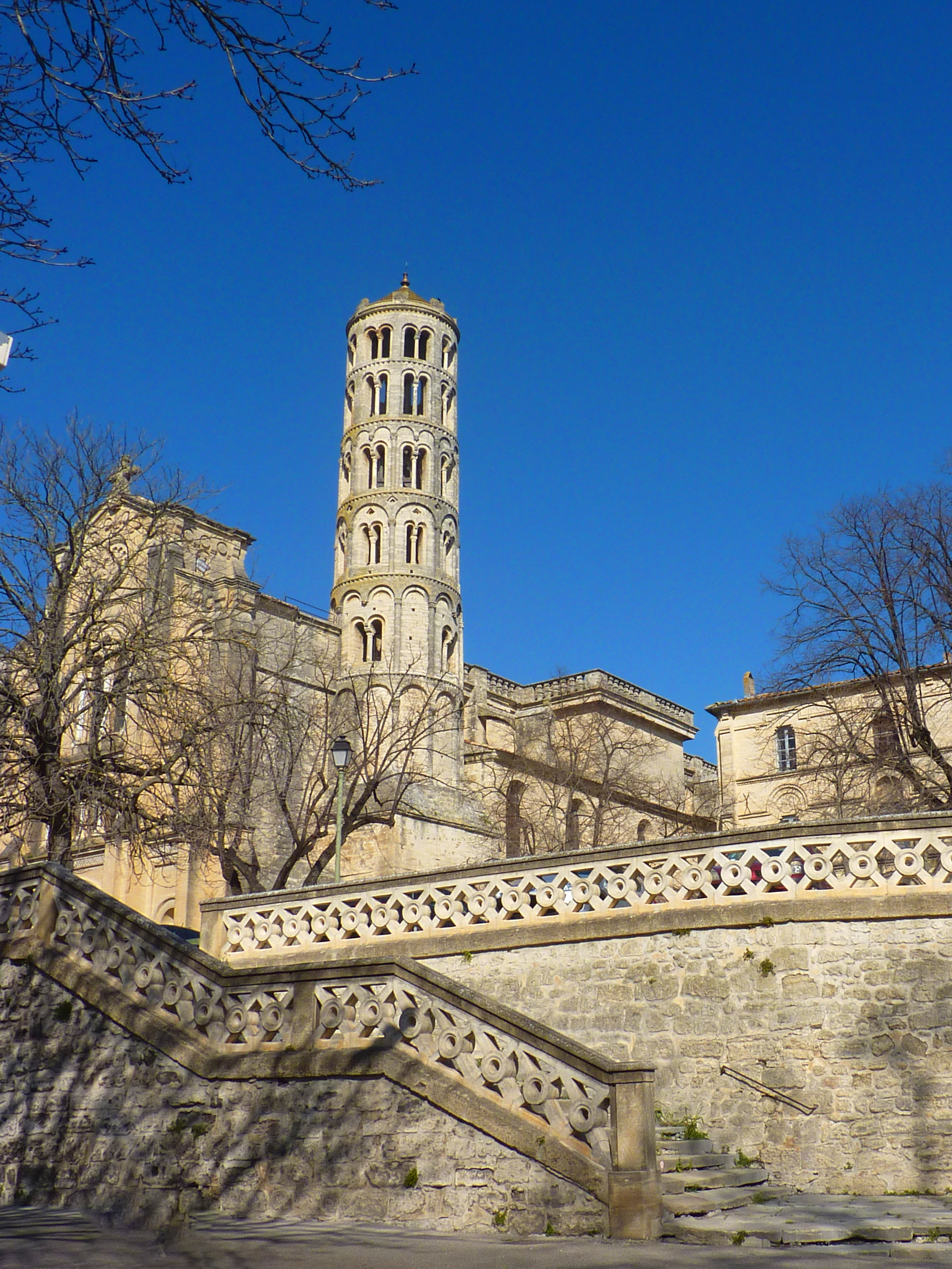 Mord in Uzès - Südfrankreichkrimis von Doris Kneller